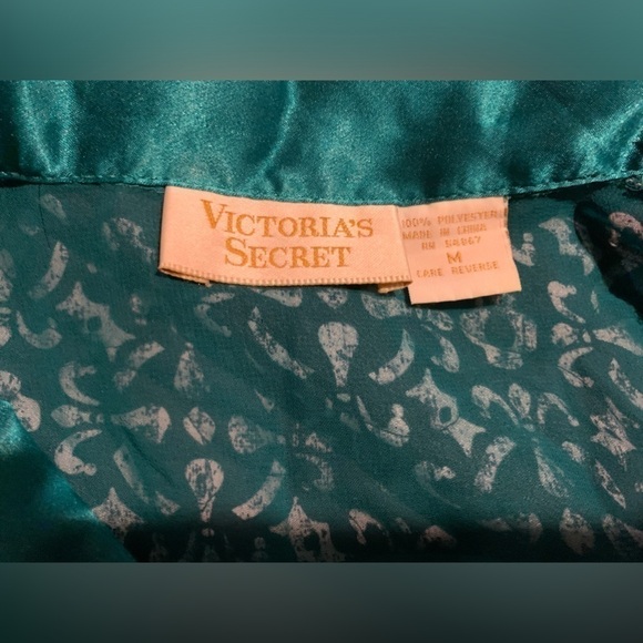 Vintage 90s y2k Victorias Secret Medium Silk green button down short sleeve top - Picture 4 of 4
